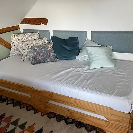 Dachwohnung In Charmanter Stadtvilla In *